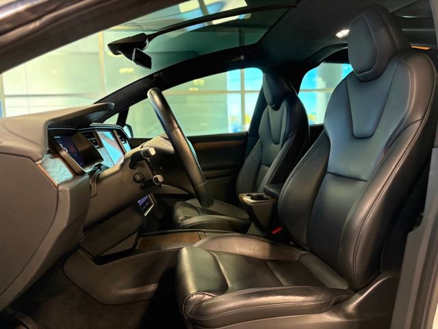 Used 2021 Tesla Model X Long Range image 21