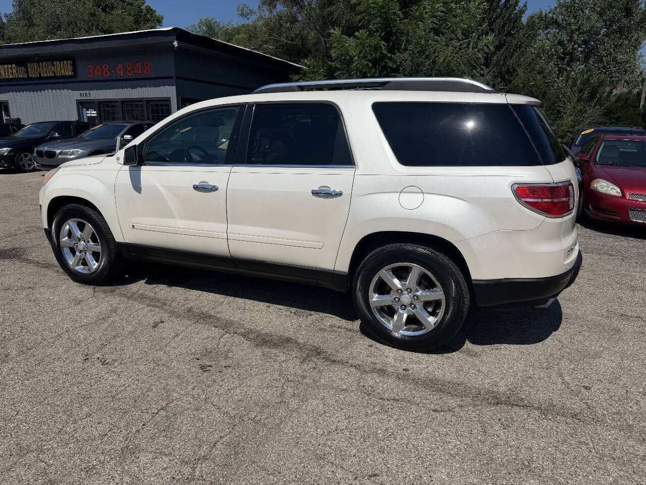 Used 2008 Saturn Outlook XR w/ Premium Trim Package FWD image 2