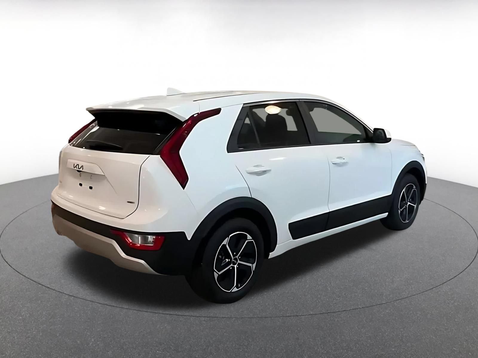 Used 2026 Kia Niro LX FWD image 12