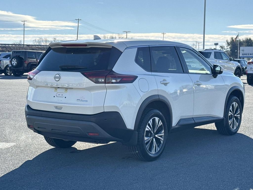 Used 2023 Nissan Rogue SV AWD/4WD image 25
