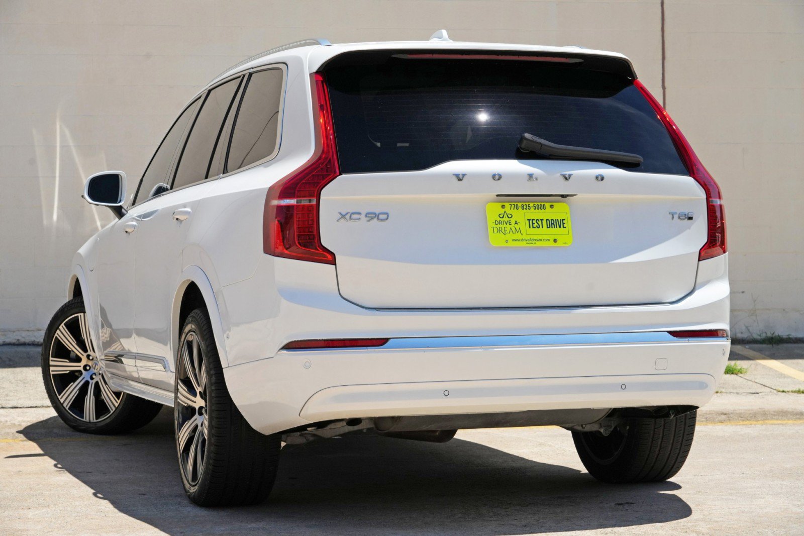 Used 2025 Volvo XC90 T8 Ultra w/ Protection Package Premier AWD/4WD image 6