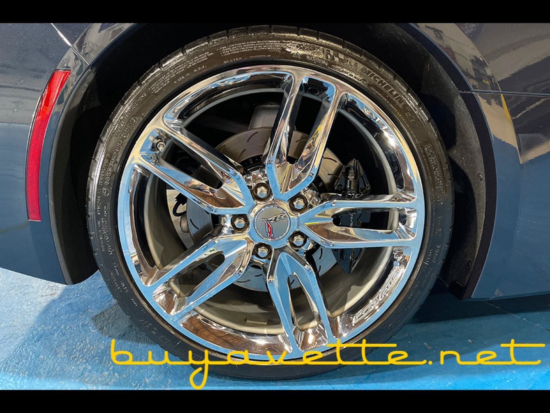 Used 2016 Chevrolet Corvette Stingray Coupe w/ 2LT Preferred Equipment Group RWD image 13