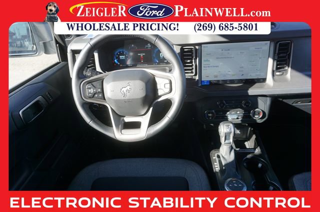 Used 2025 Ford Bronco Big Bend image 12
