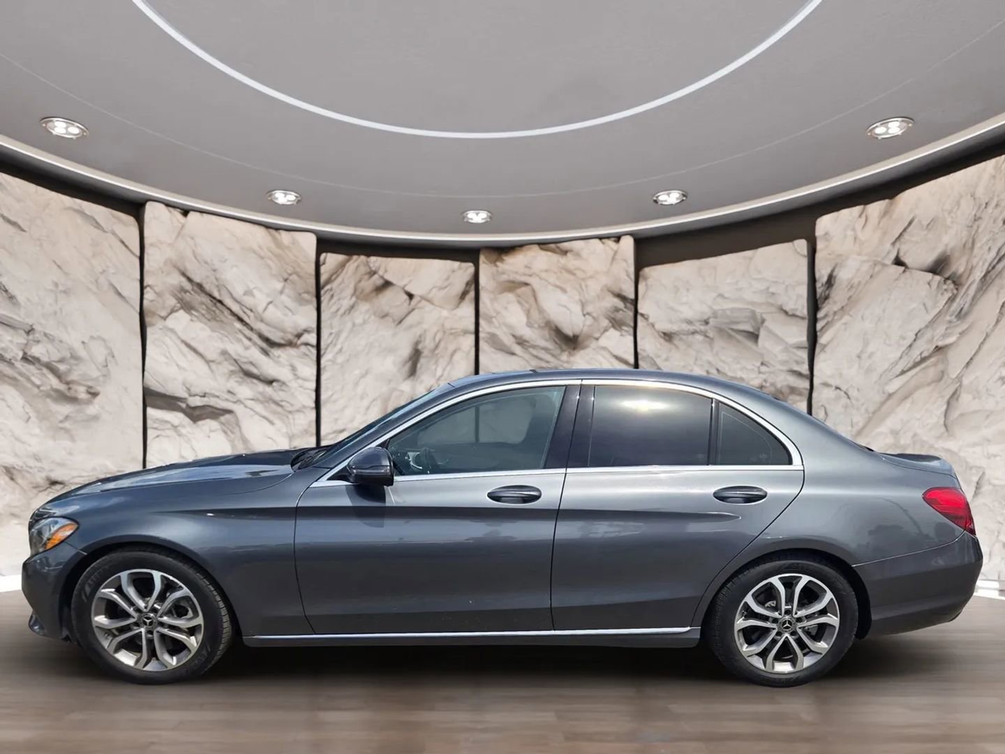 Used 2018 Mercedes-Benz C 300 Sedan image 5