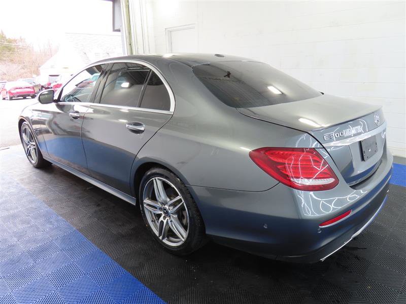 Used 2018 Mercedes-Benz E 300 image 10