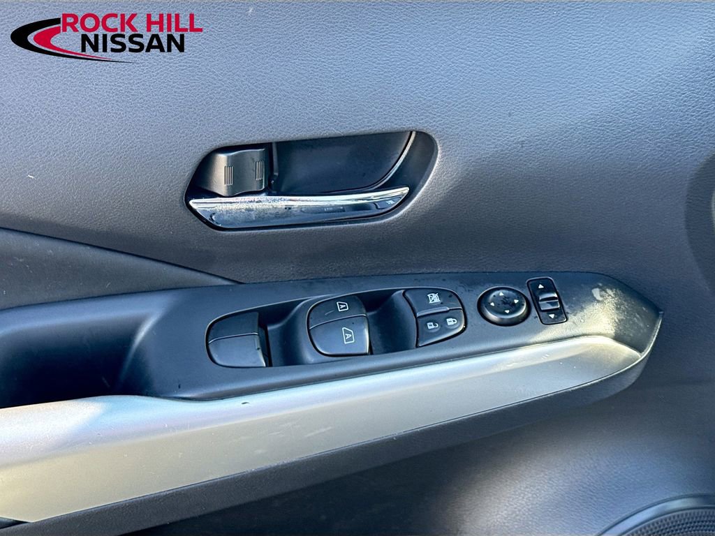 Used 2020 Nissan Kicks SR w/ SR Premium Package image 18