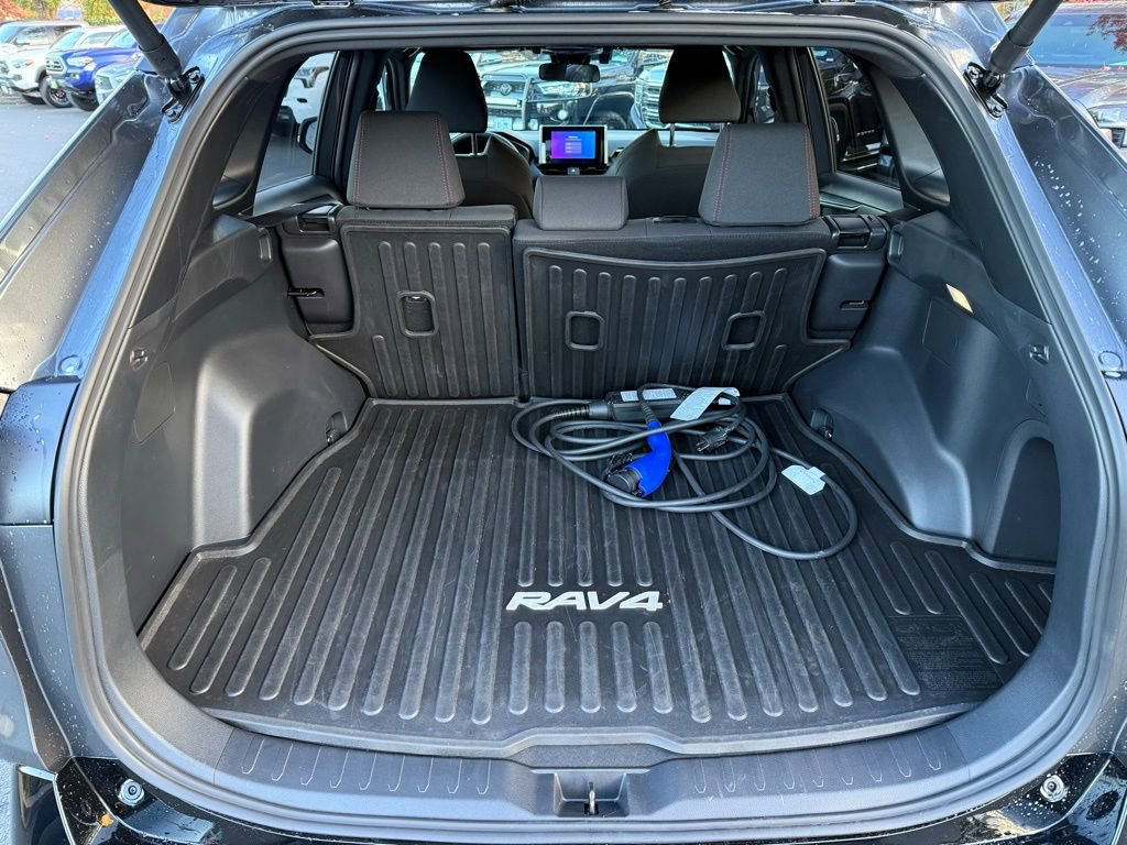 Certified 2025 Toyota RAV4 SE image 16