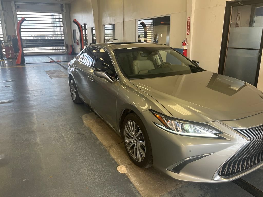 Used 2019 Lexus ES 350 w/ Premium Package FWD image 1
