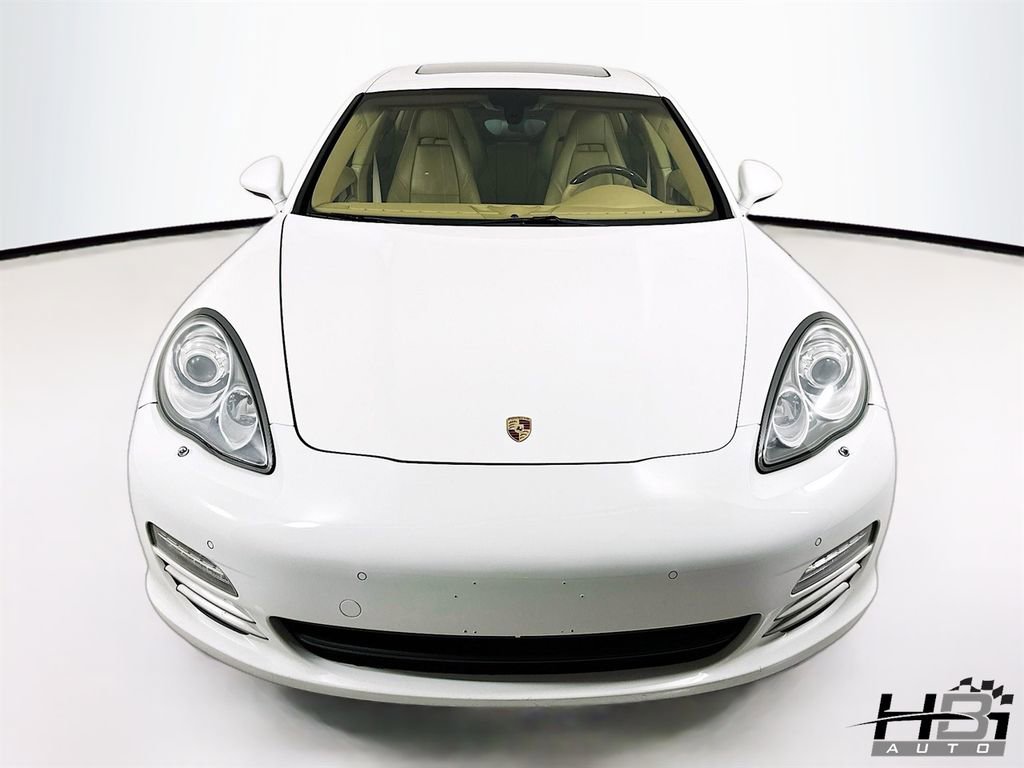 Used 2013 Porsche Panamera 4S image 3