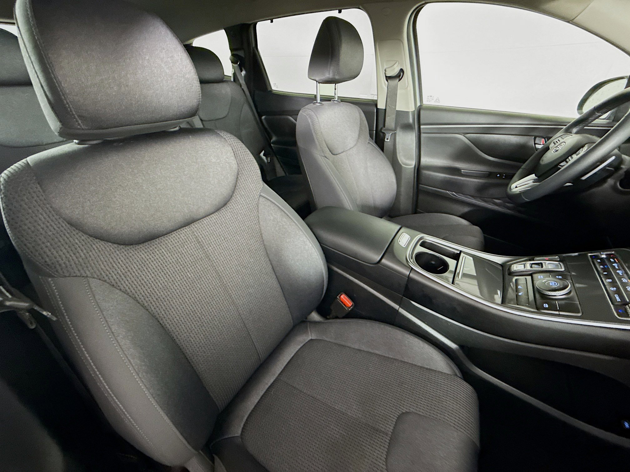 Used 2022 Hyundai Santa Fe SEL w/ Convenience Package image 34