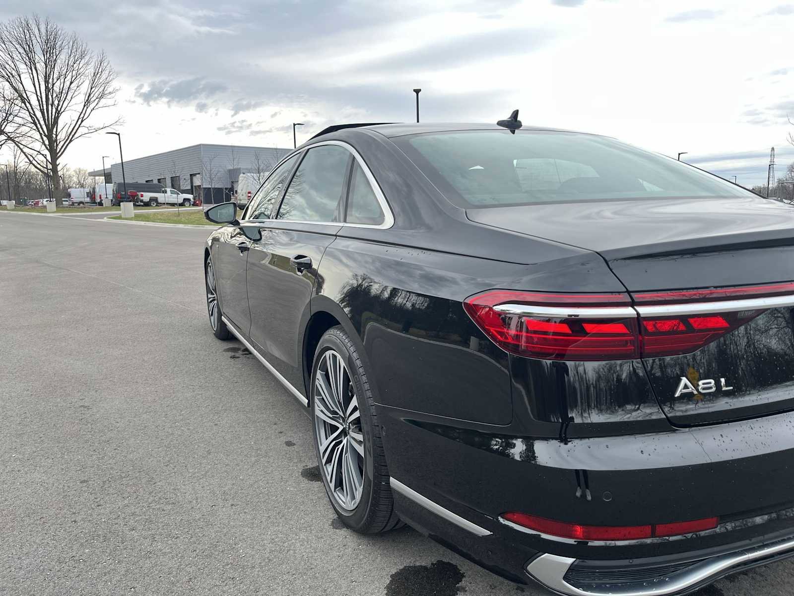 Used 2023 Audi A8 L 3.0T w/ Comfort Plus Package image 18