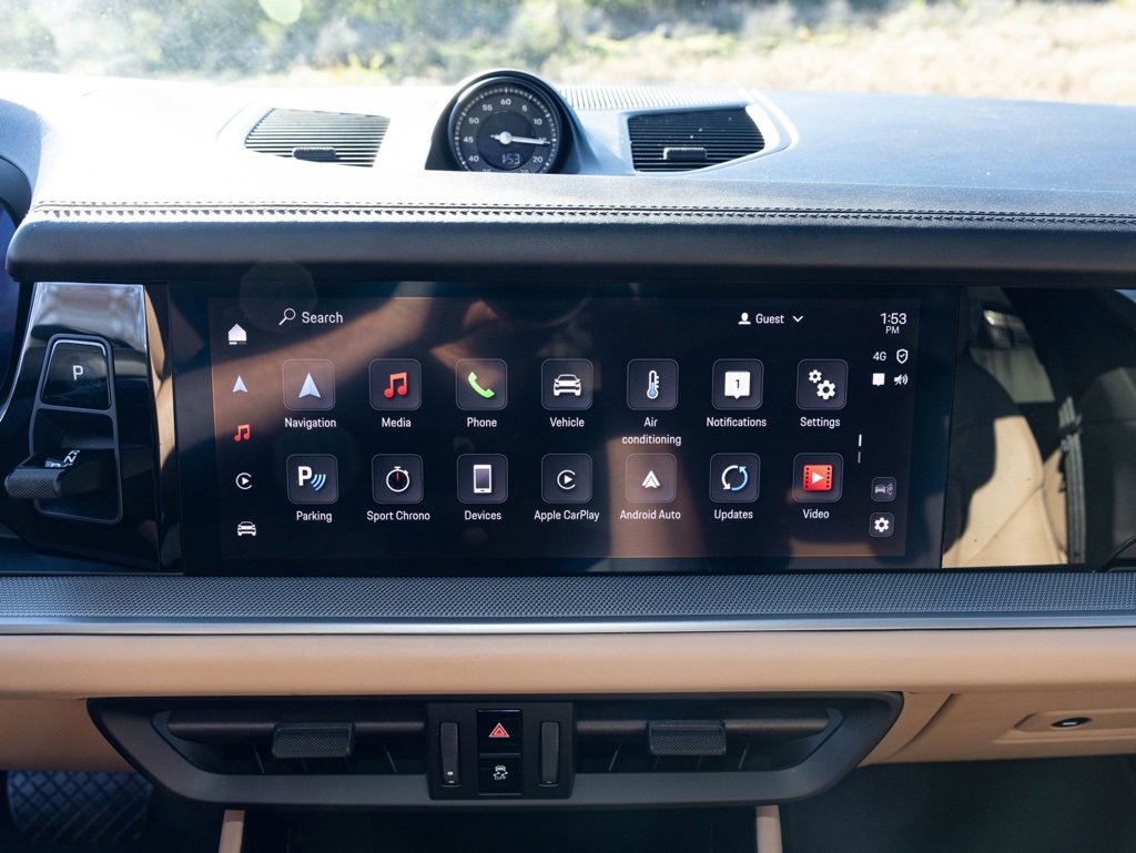 Used 2024 Porsche Cayenne Coupe image 39