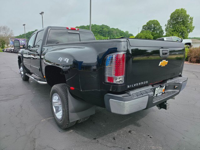Used 2008 Chevrolet Silverado 3500 LTZ AWD/4WD image 3