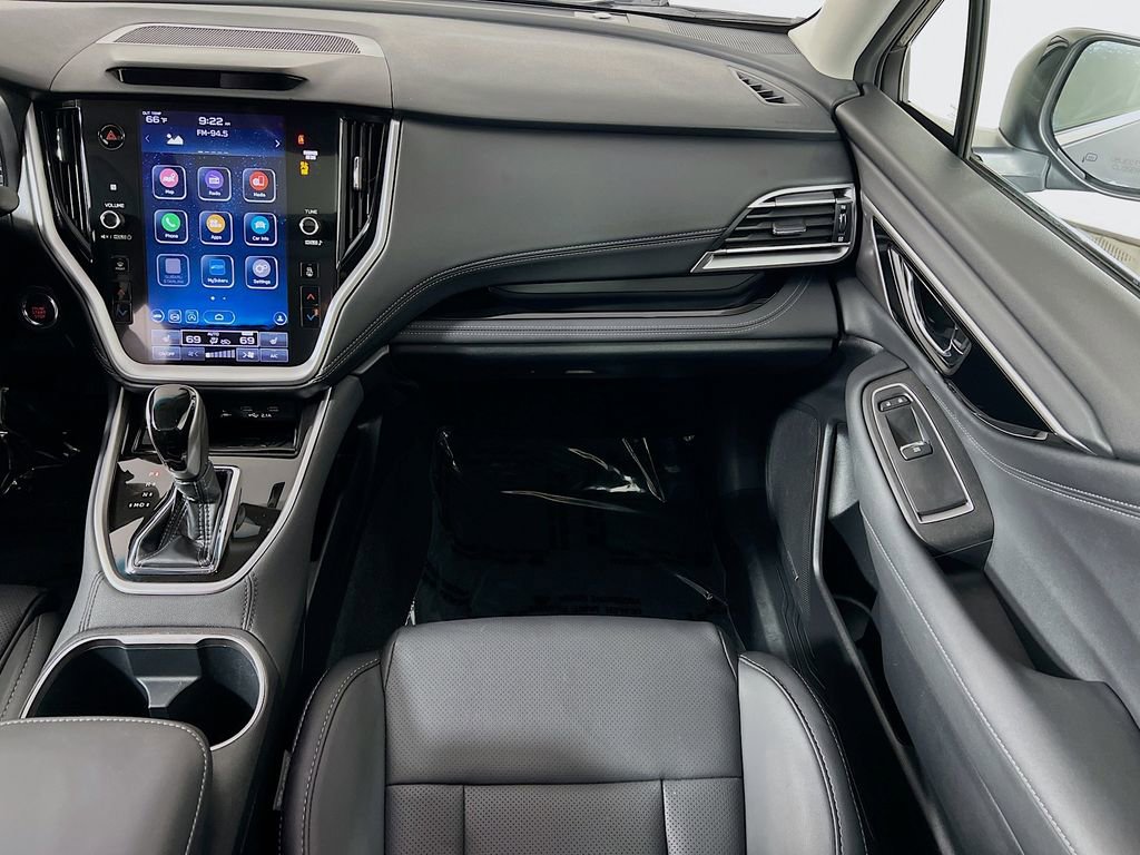 Used 2022 Subaru Outback Limited image 25