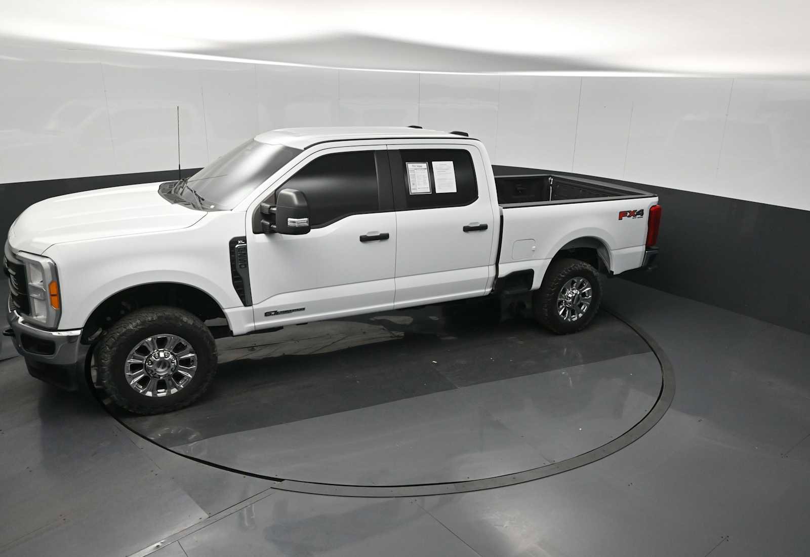 Used 2023 Ford F250 XL w/ FX4 Off-Road Package image 21