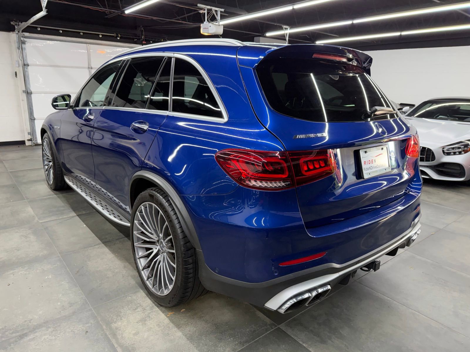 Used 2021 Mercedes-Benz GLC 63 AMG 4MATIC image 4