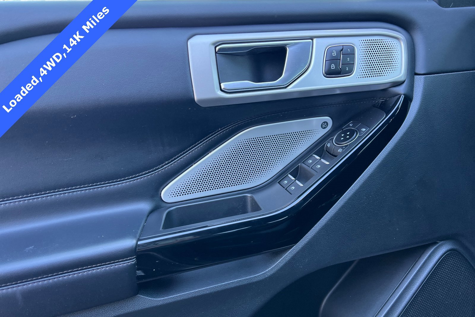 Used 2022 Ford Explorer Platinum w/ Equipment Group 601A image 11