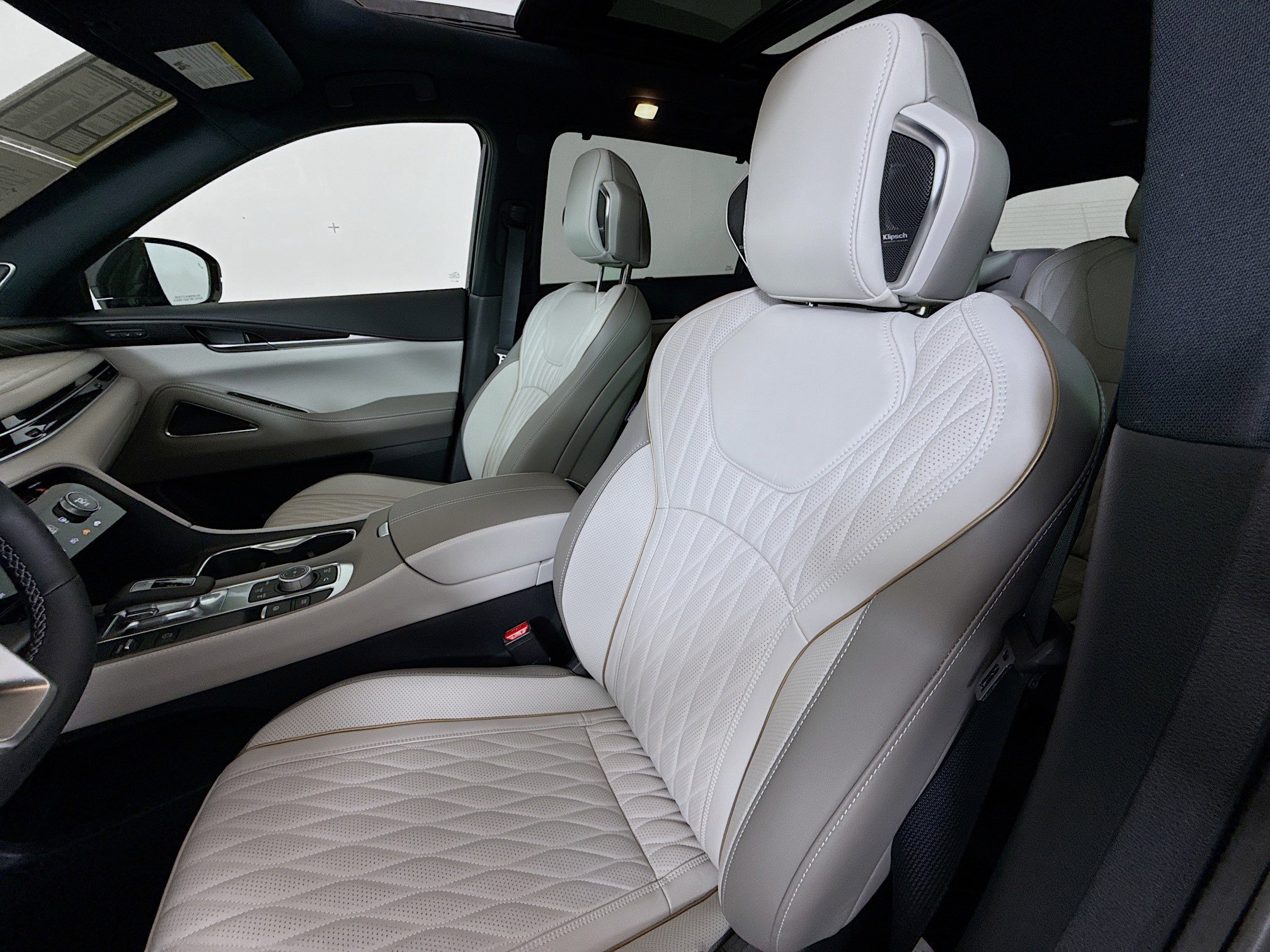 Used 2026 INFINITI QX60 Autograph w/ Autograph Tech Package image 11