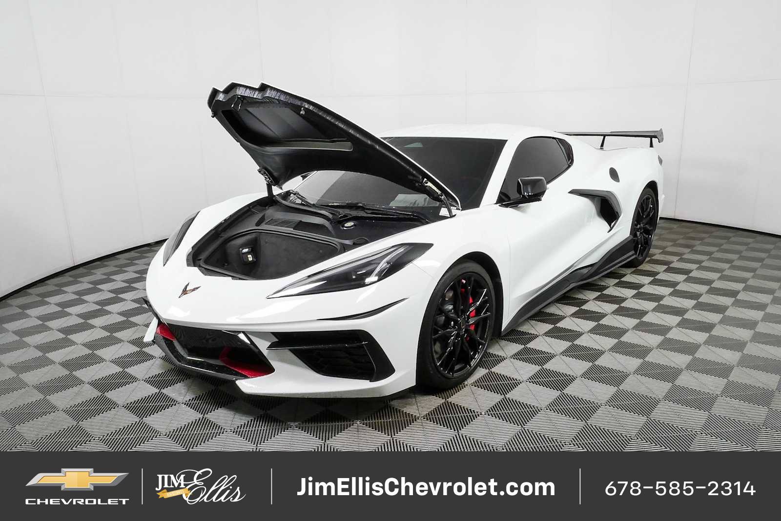Certified 2024 Chevrolet Corvette Stingray Preferred Cpe w/ Stealth Interior Trim Package RWD image 28