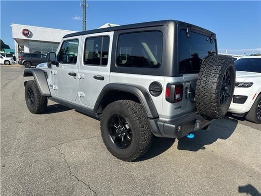 Used 2024 Jeep Wrangler Unlimited AWD/4WD image 44