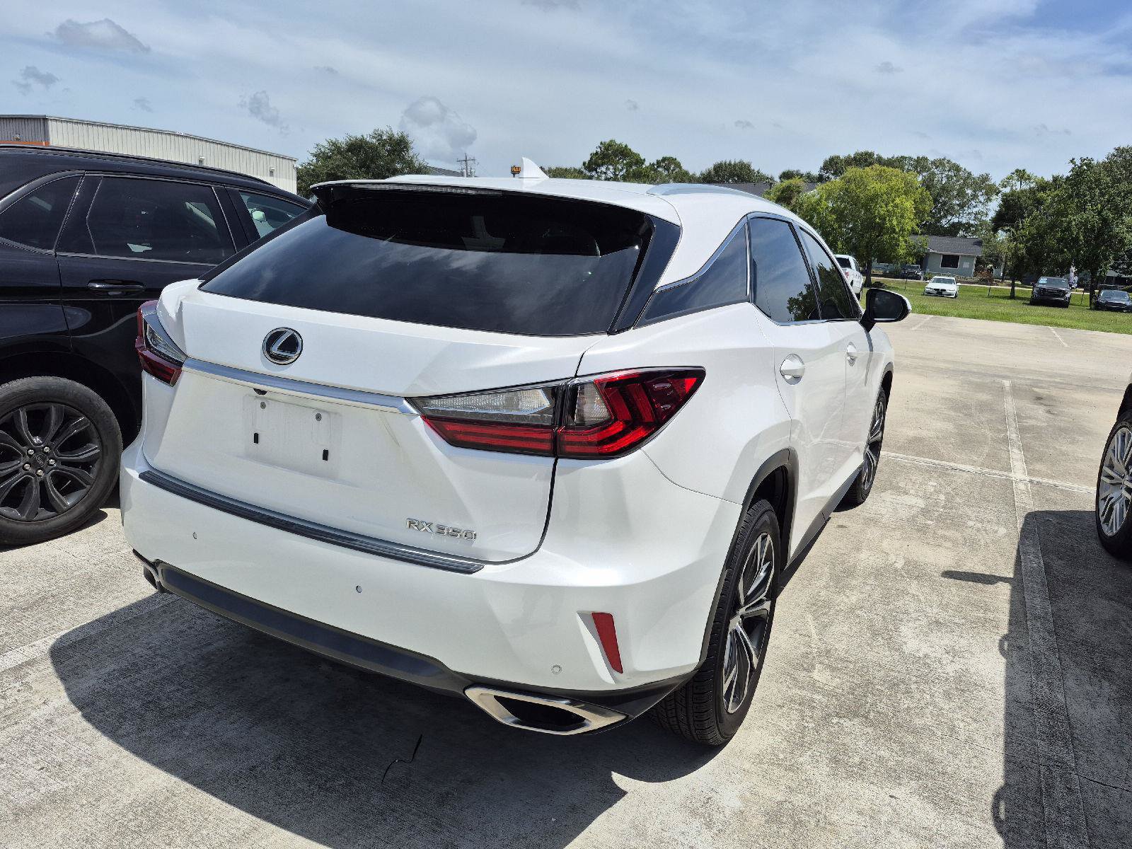 Used 2018 Lexus RX 350 FWD w/ Premium Package image 12
