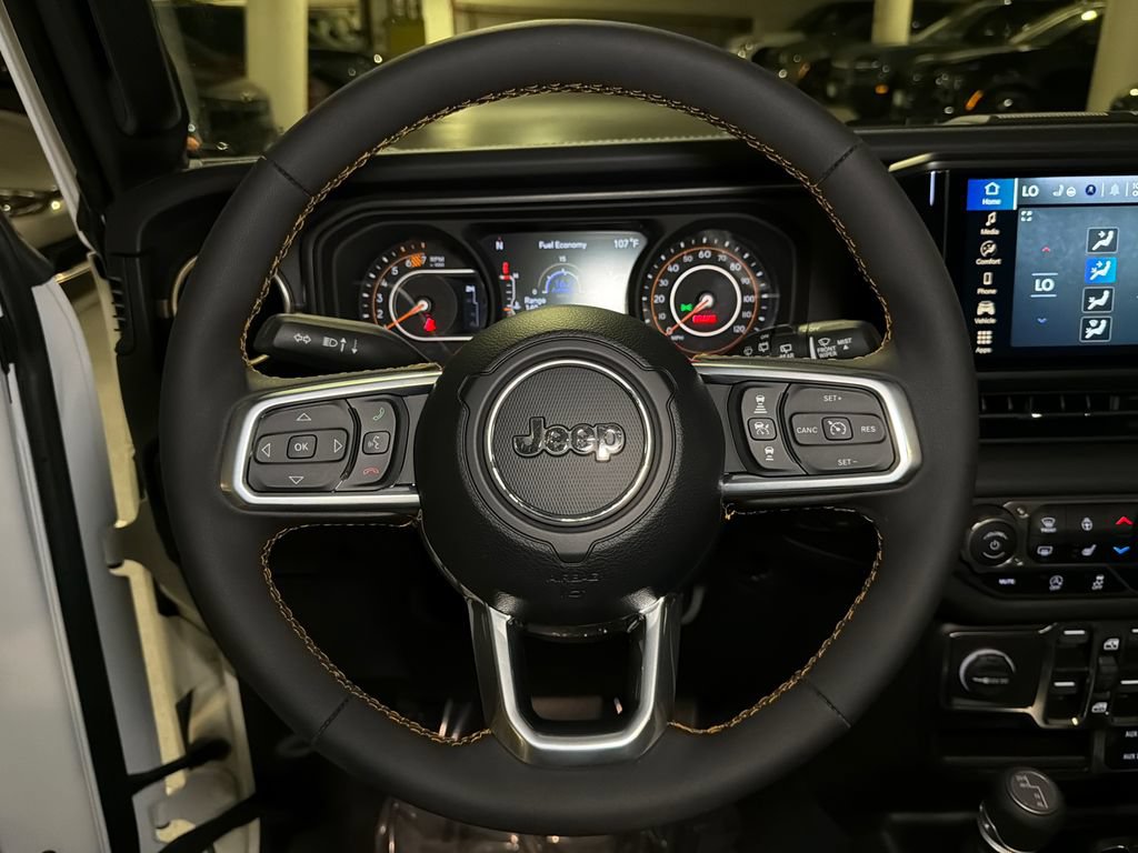 Used 2024 Jeep Wrangler Unlimited Sahara AWD/4WD image 24