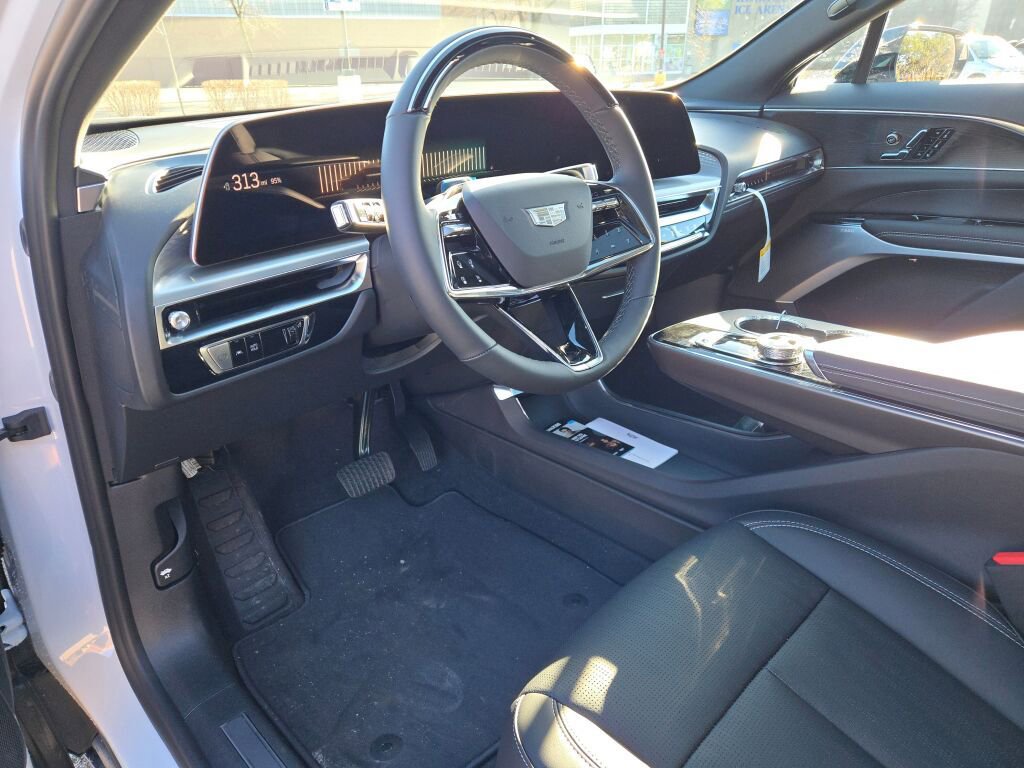 New 2026 Cadillac Lyriq Premium Sport image 25