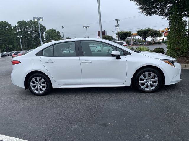 Used 2026 Toyota Corolla LE FWD image 9