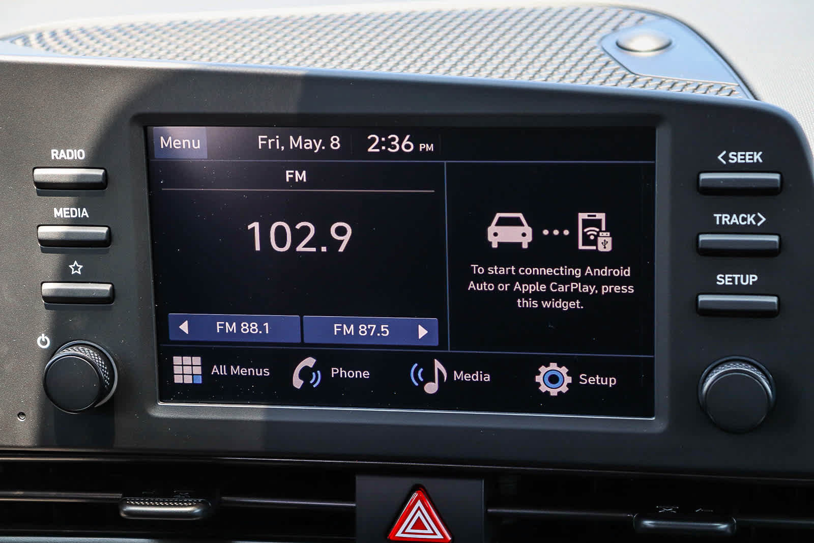 New 2026 Hyundai Elantra Sport FWD image 19