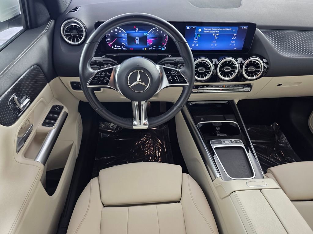 Certified 2025 Mercedes-Benz GLA 250 image 12
