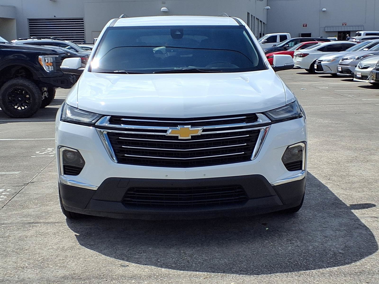 Used 2023 Chevrolet Traverse LT FWD image 22