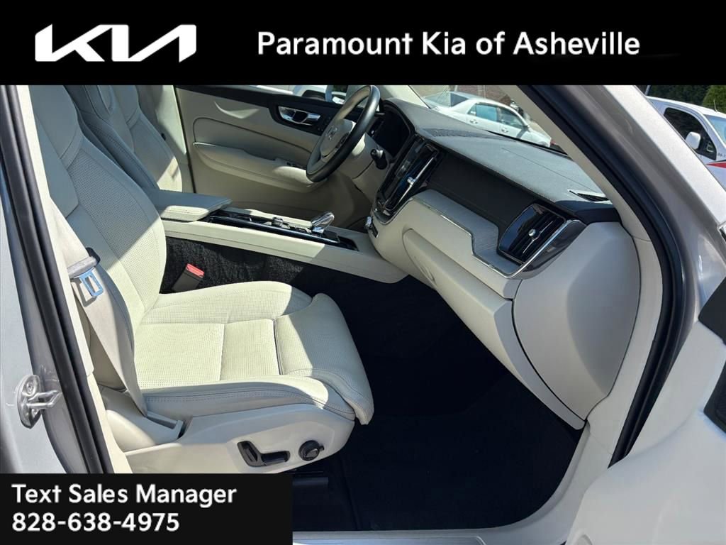 Used 2022 Volvo XC60 B5 Inscription AWD/4WD image 20