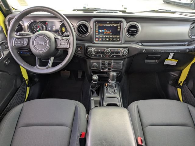 New 2023 Jeep Wrangler Unlimited w/ Sun & Screen Package AWD/4WD image 13