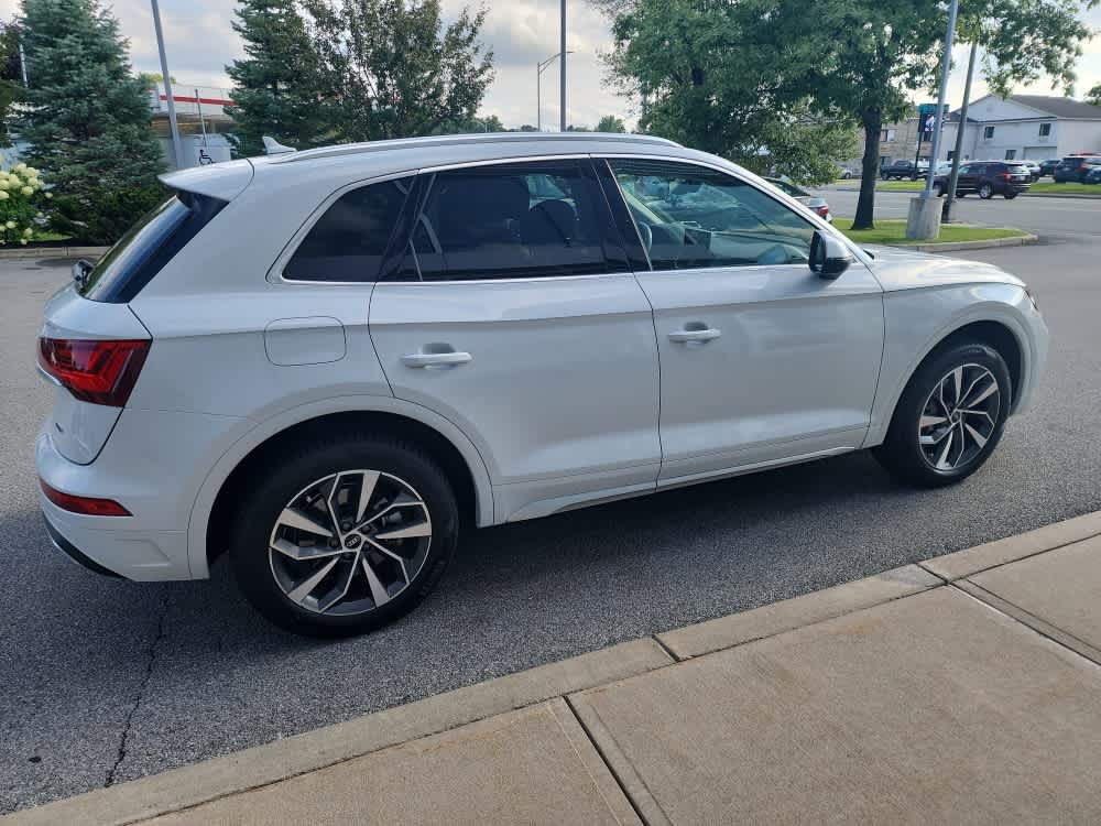Used 2021 Audi Q5 2.0T Premium Plus w/ Premium Plus Package AWD/4WD image 12