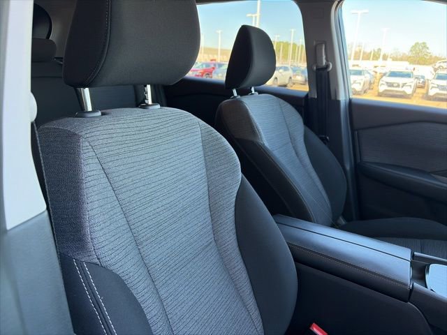 Used 2023 Nissan Rogue SV image 20