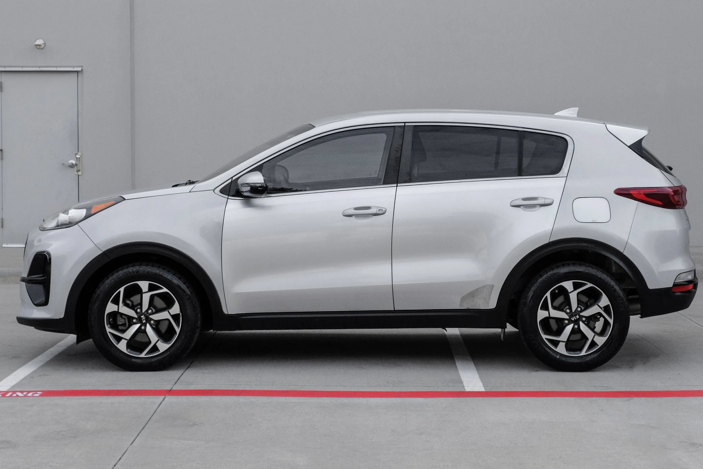 Used 2020 Kia Sportage LX w/ LX Popular Package FWD image 8