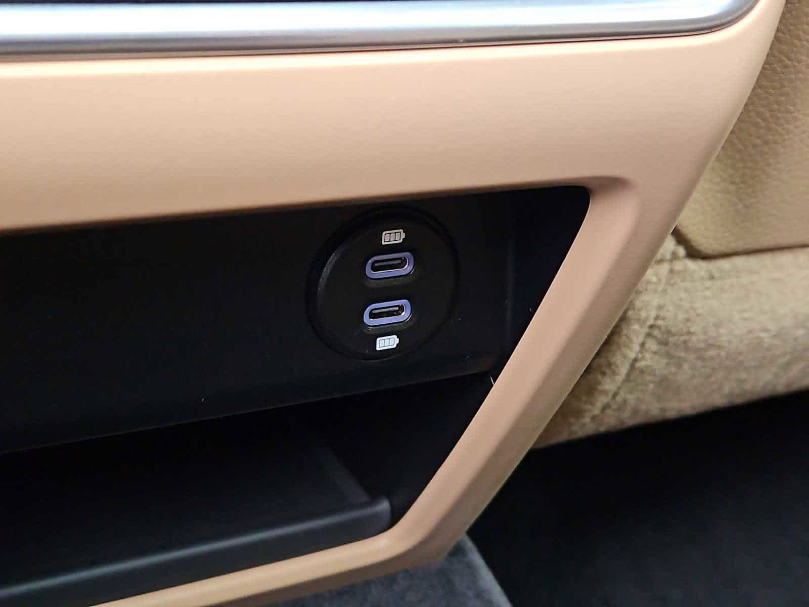 Certified 2023 Porsche Cayenne Platinum Edition AWD/4WD image 33