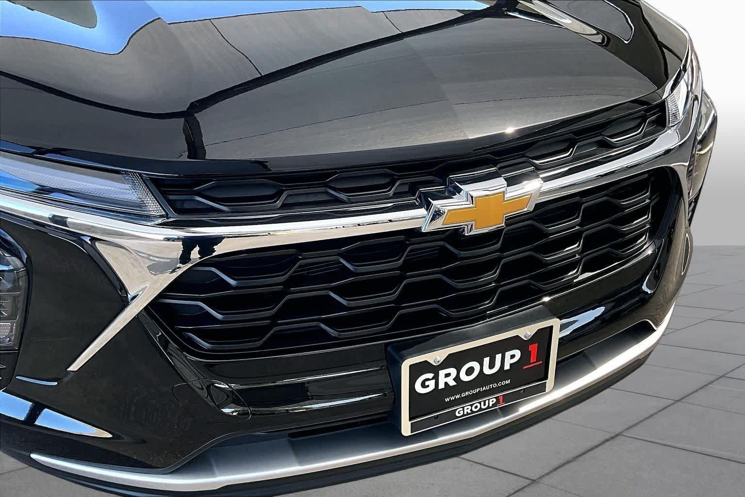 Used 2026 Chevrolet Trax LT FWD image 29