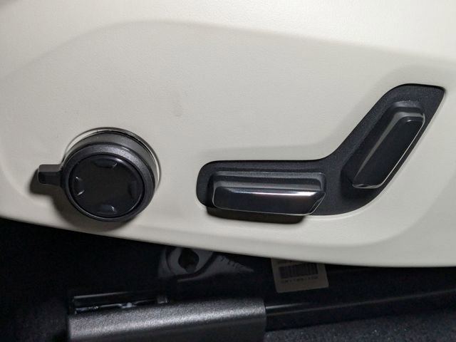 New 2026 Volvo XC90 B6 Ultra w/ Protection Package image 14
