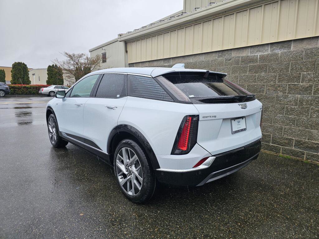 New 2026 Cadillac Optiq Luxury 2 AWD/4WD image 4