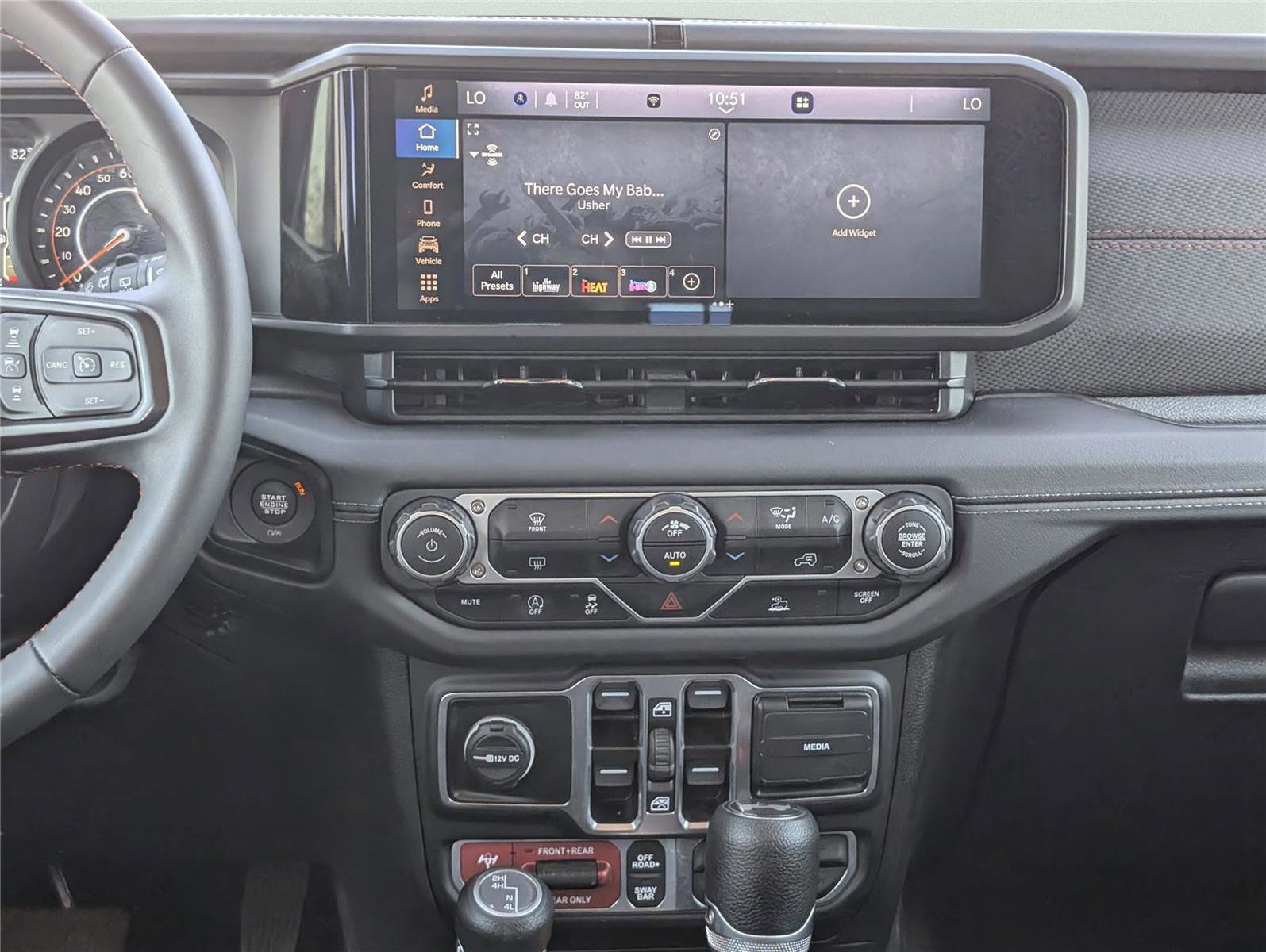 Used 2025 Jeep Wrangler Unlimited Rubicon image 32