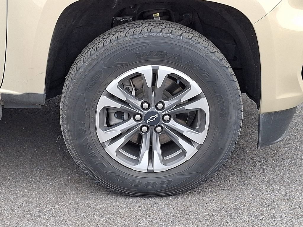 Used 2021 Chevrolet Colorado Z71 AWD/4WD image 8
