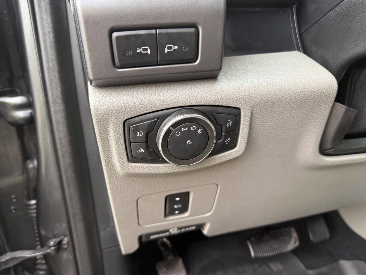 Used 2020 Ford F250 XLT w/ XLT Value Package image 21