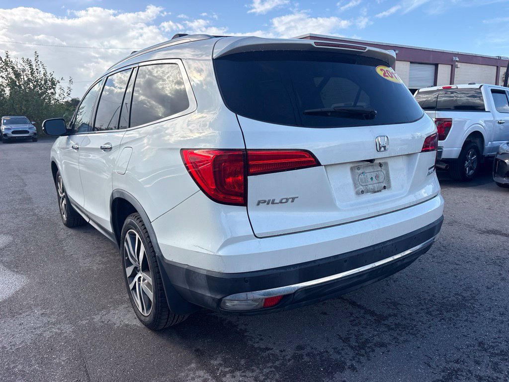 Used 2017 Honda Pilot Touring image 5