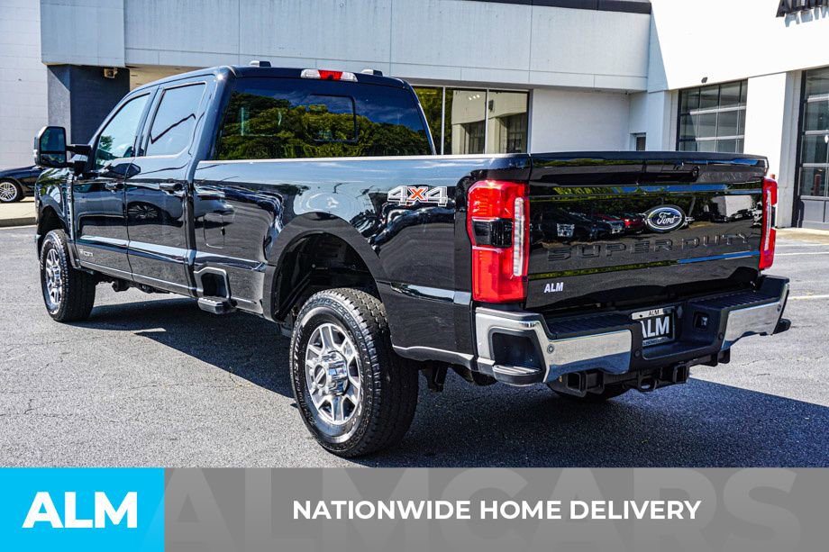 Used 2023 Ford F350 Lariat image 5