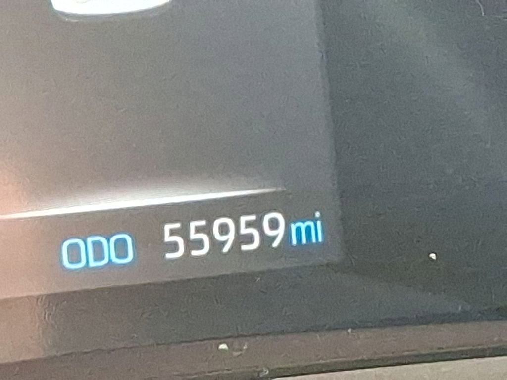 Used 2024 Toyota Sienna XLE image 13