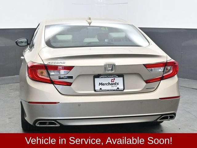Used 2018 Honda Accord Touring image 5