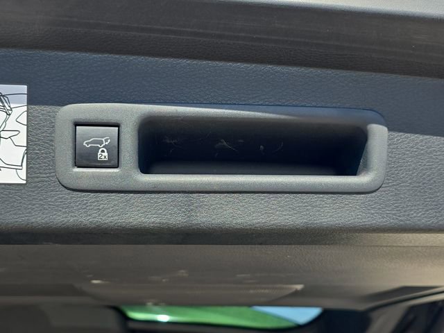 Used 2021 Toyota Sienna XLE image 14