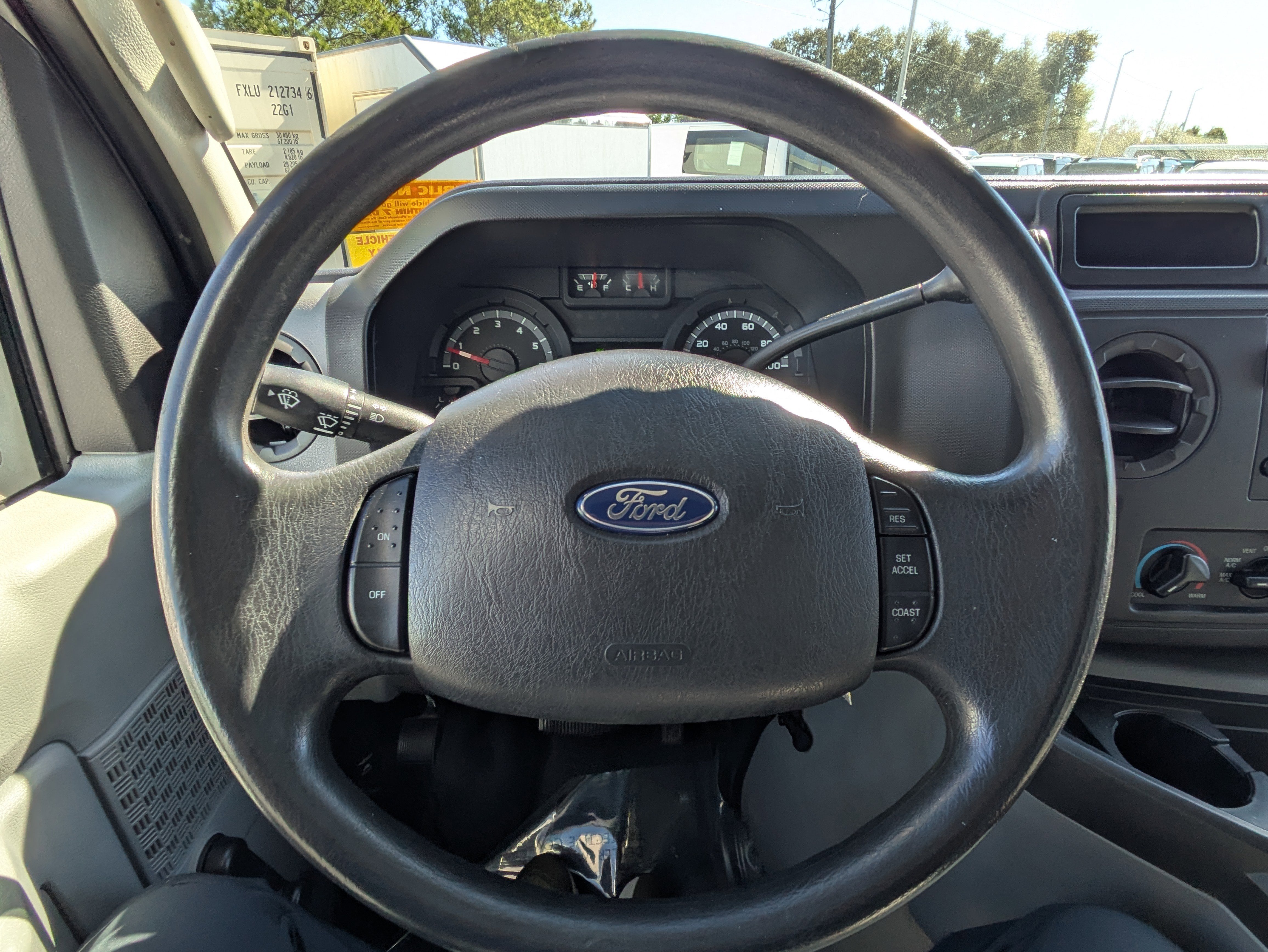 Used 2013 Ford E-350 and Econoline 350 Super Duty w/ Payload Pkg image 22