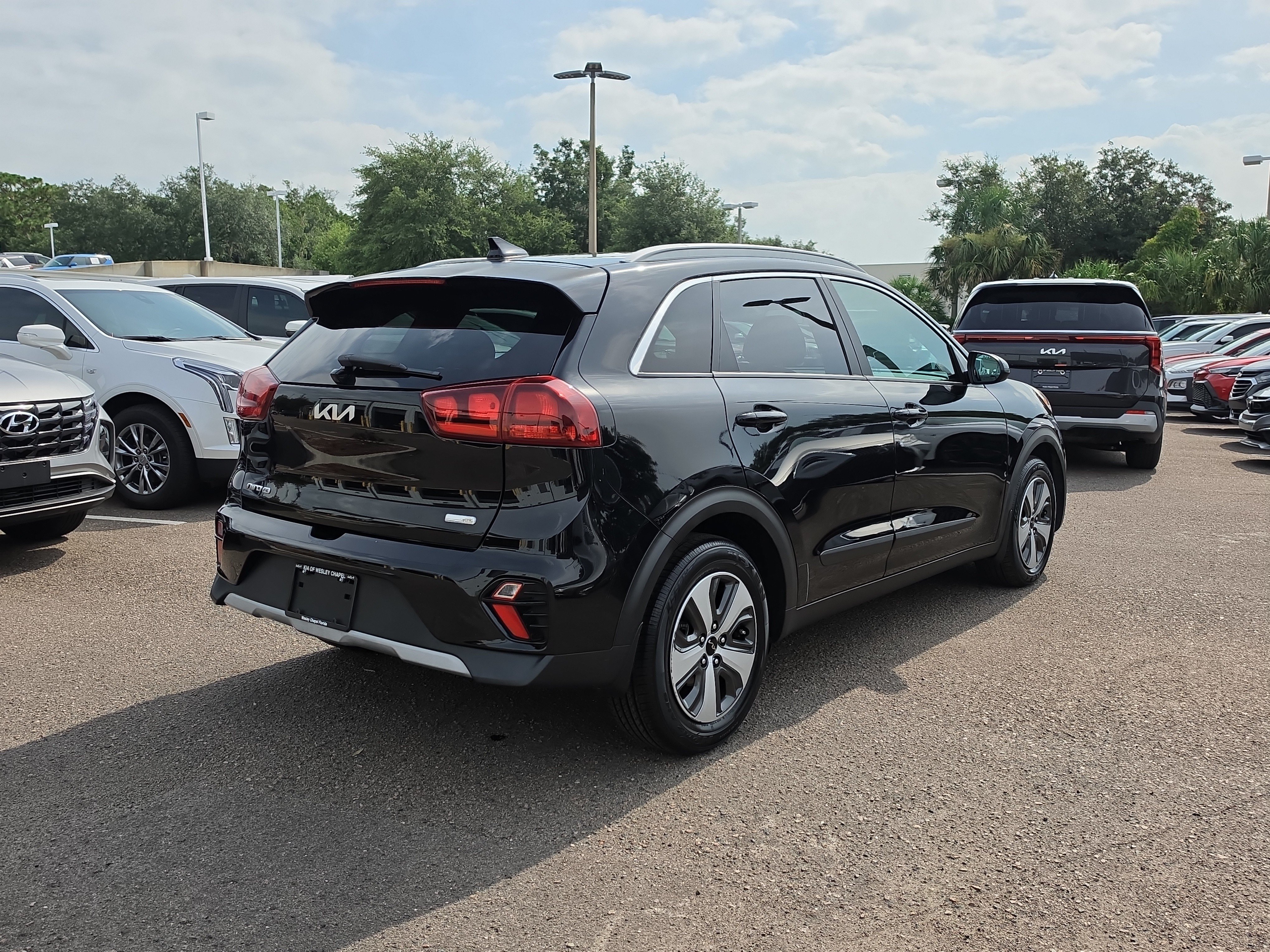 Certified 2022 Kia Niro LX FWD image 8